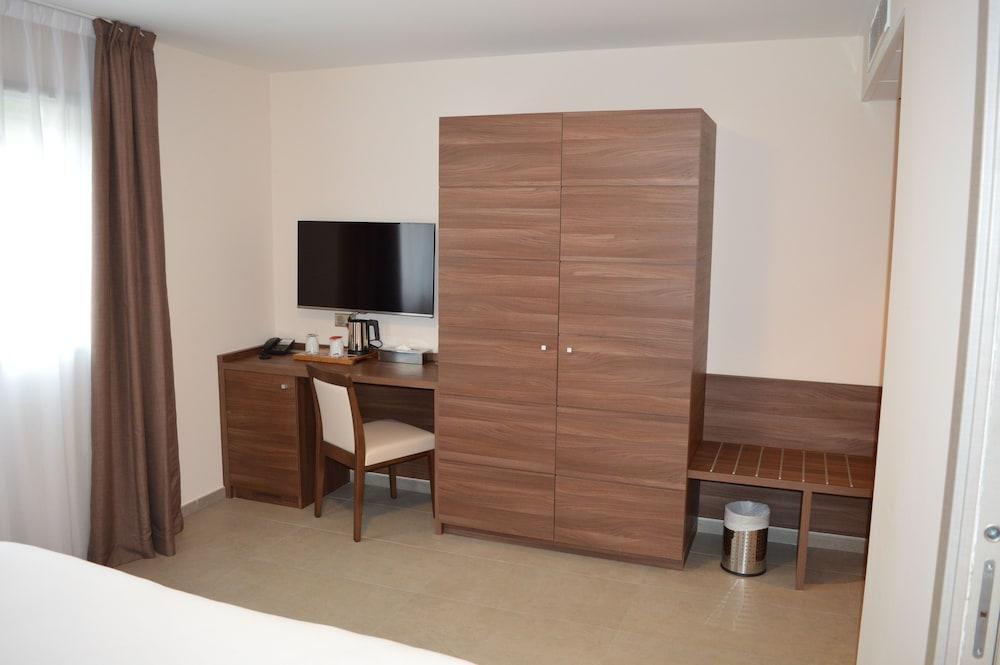 Hotel Port Toga Bastia (Corsica)